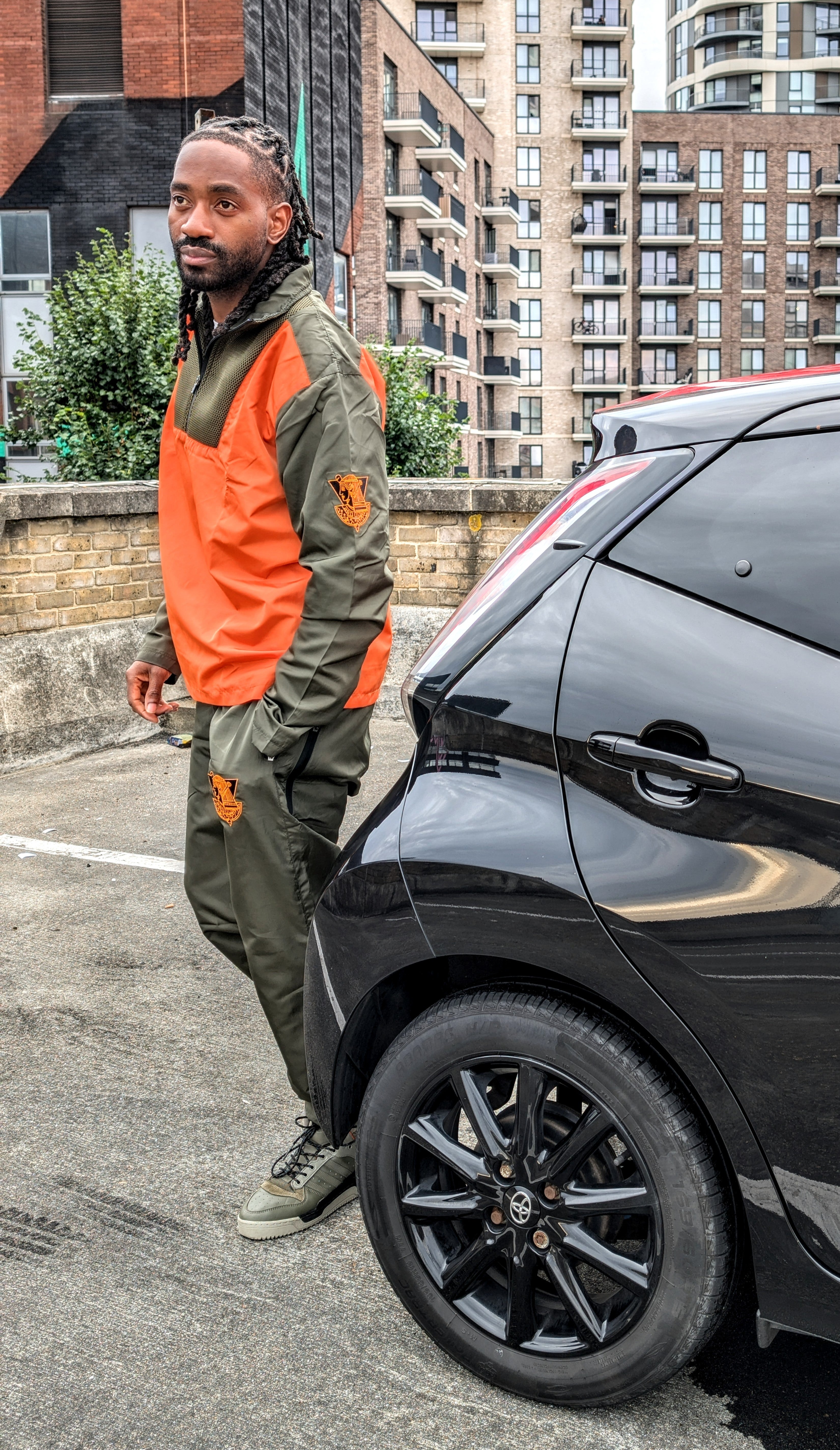 The Naut Tekne Mk-1 – (Desert Storm) Khaki and Orange Tracksuit