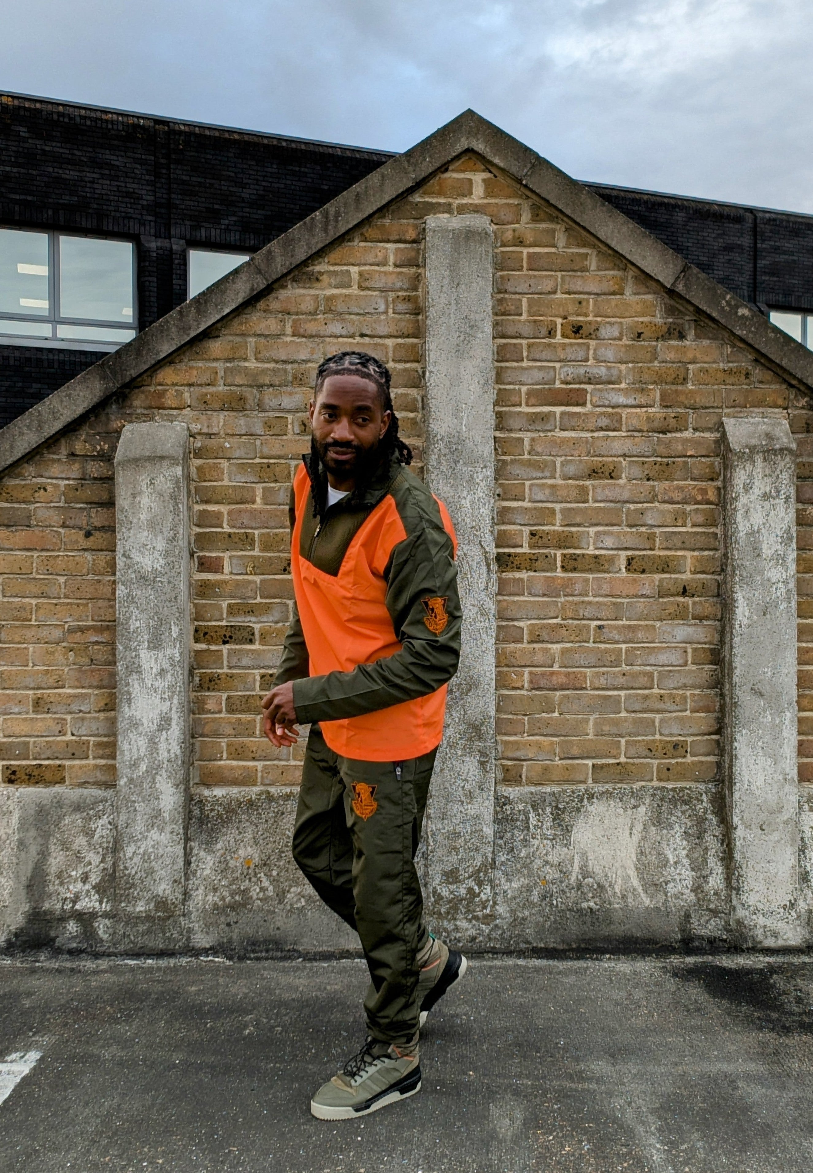 The Naut Tekne Mk-1 – (Desert Storm) Khaki and Orange Tracksuit