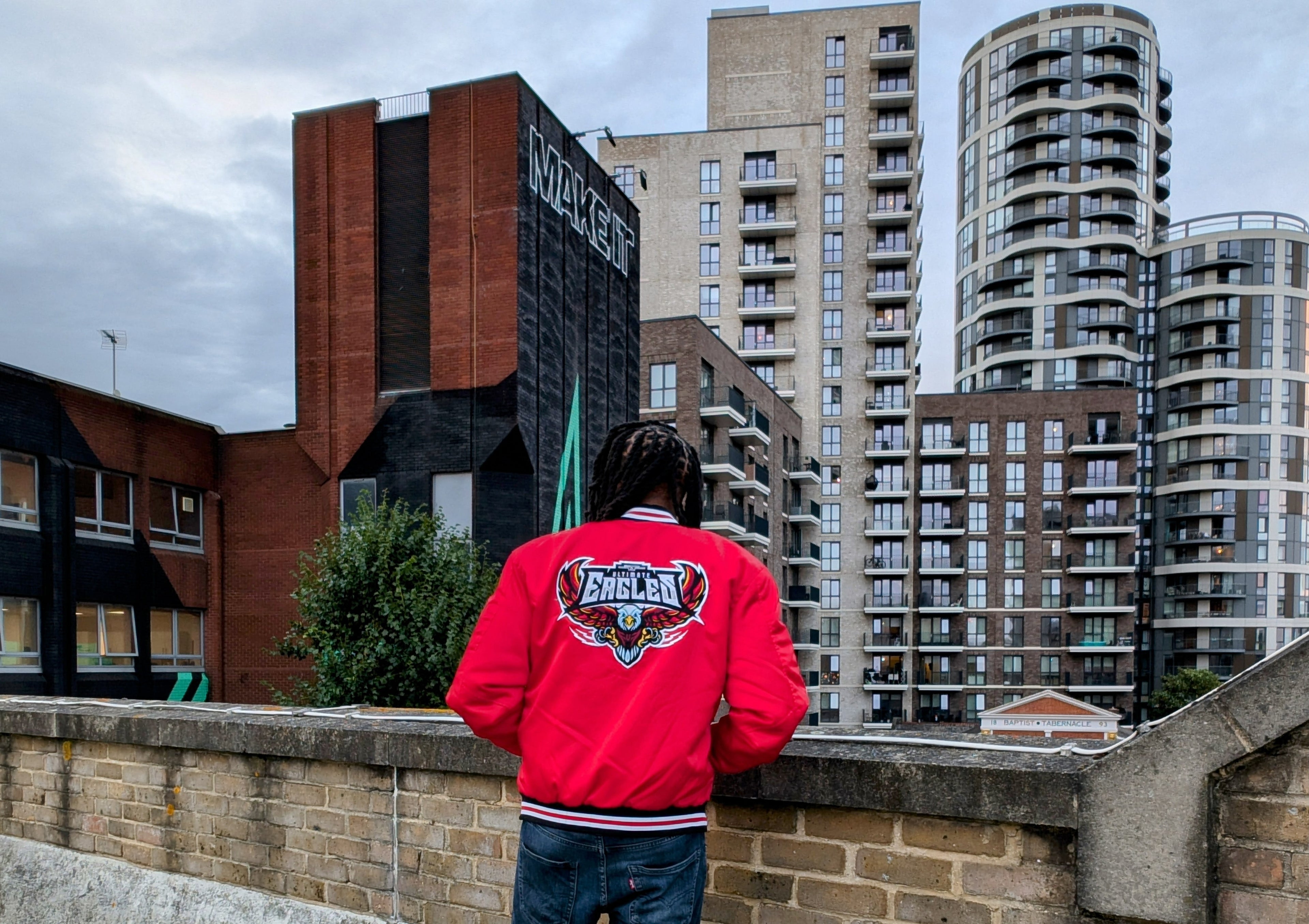 FOF MEN EAGLE F SATIN BOMBER JACKET - RED