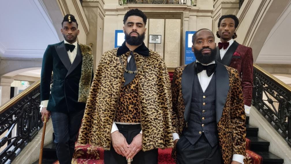 Zamunda Royal Cape (3 piece)